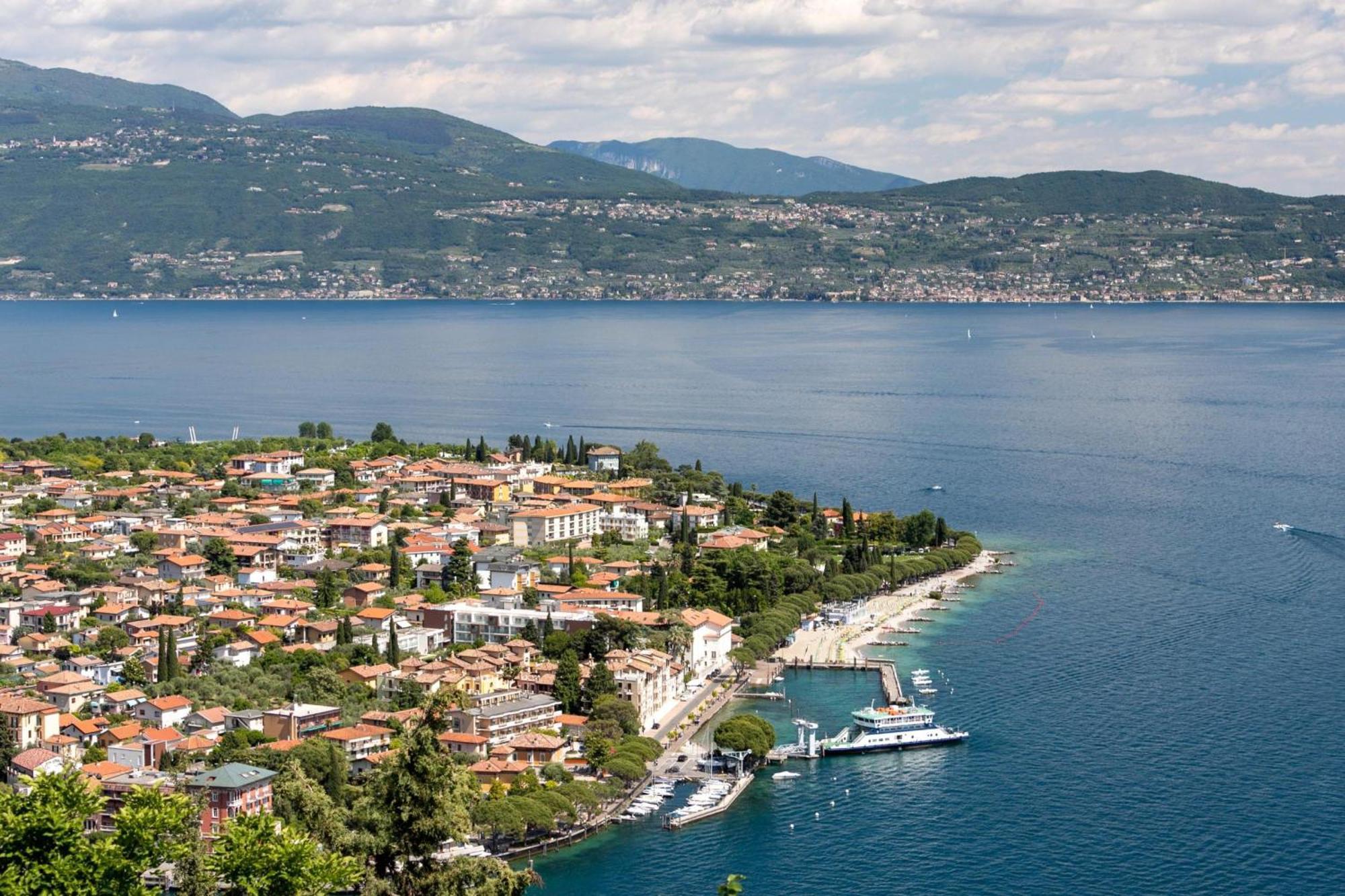 Spiaggia Azzurro -Lakeside With Terrace - Happy Rentals Toscolano Maderno Exterior foto